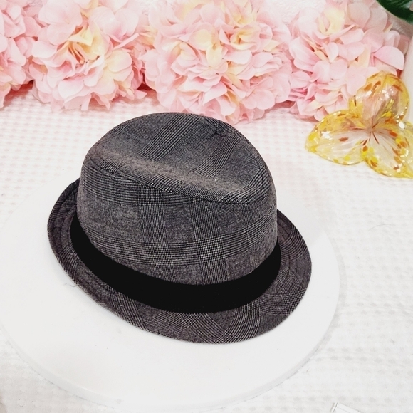 FEDORA 1989 Place Size 2-4yr - Picture 6 of 9